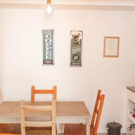 Alice In Wonderland Apartman Nápoly Kültér fotó