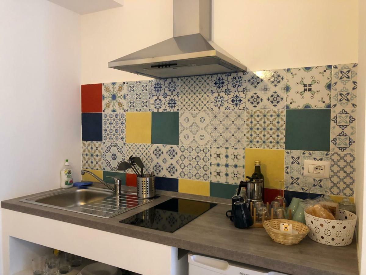 Alice In Wonderland Apartman Nápoly Kültér fotó
